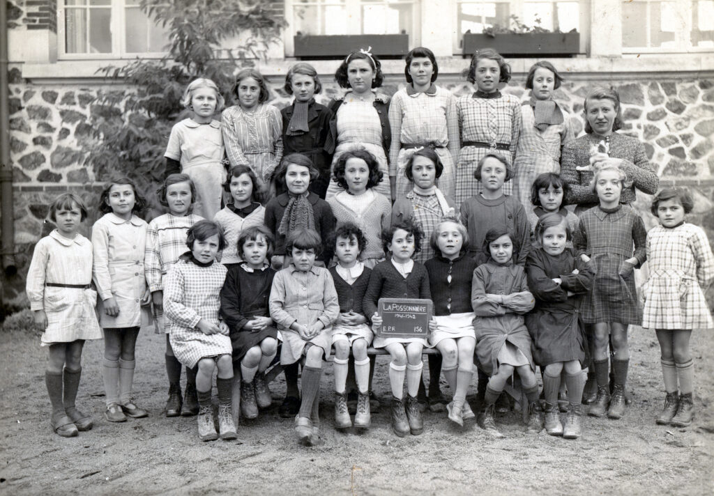 1941-1942 Ecole public de Filles -Coussidière 30