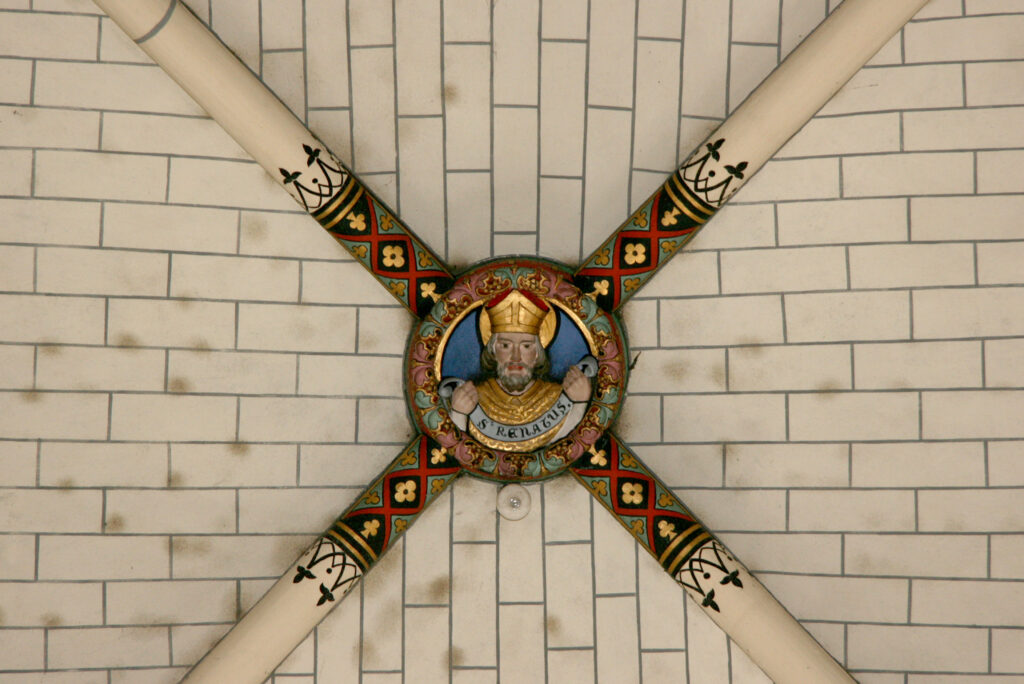 Eglise de la Possonnière - Clef de voute (5)