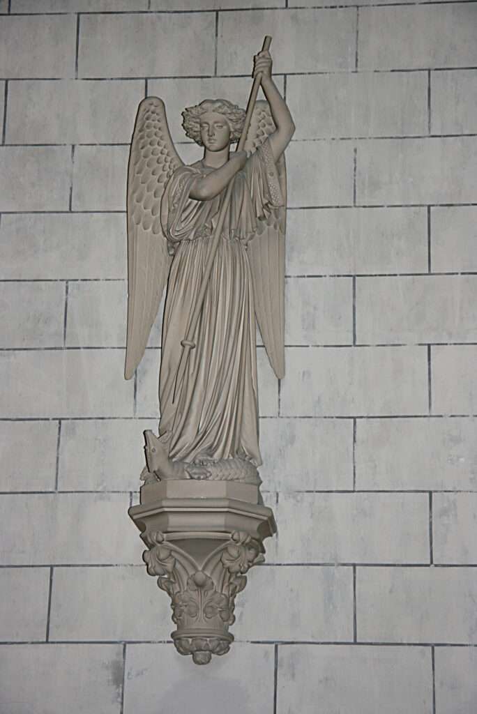 Eglise de la Possonnière - La statuaire (3)